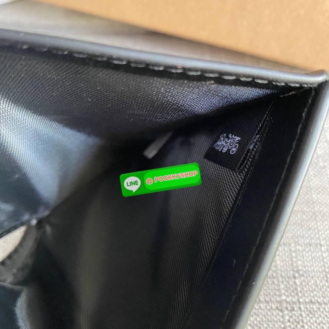 COACH X JEAN MICHEL BASQUIAT SNAP WALLET (COACH C5614) 🛍กระเป๋าสตางค์ใบเล็ก พกพาสะดวก วัสดุหนังแท้ ทนทาน เปิด-ปิดด้วยกระดุม ภายในมีช่องใส่บัตร ใส่ธนบัตรได้ทุกชนิด พร้อมช่องซิปแยกใส่เหรียญคะ