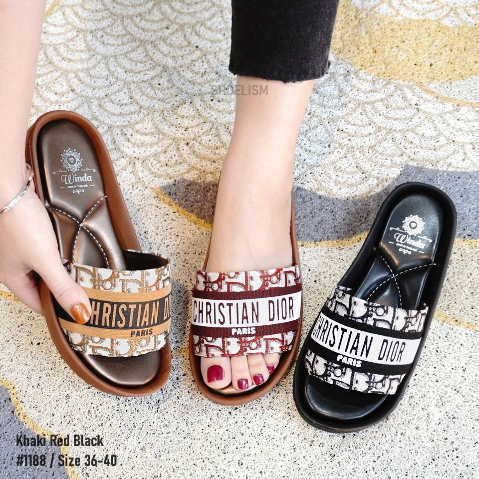 งานยอดฮิต มาอีกแล้ว รองเท้าลำลอง บุฟองน้ำนุ่มมาก รองรับน้ำหนักได้ดี เบาสบายเท้า พลาดไม่ได้บอกเลย