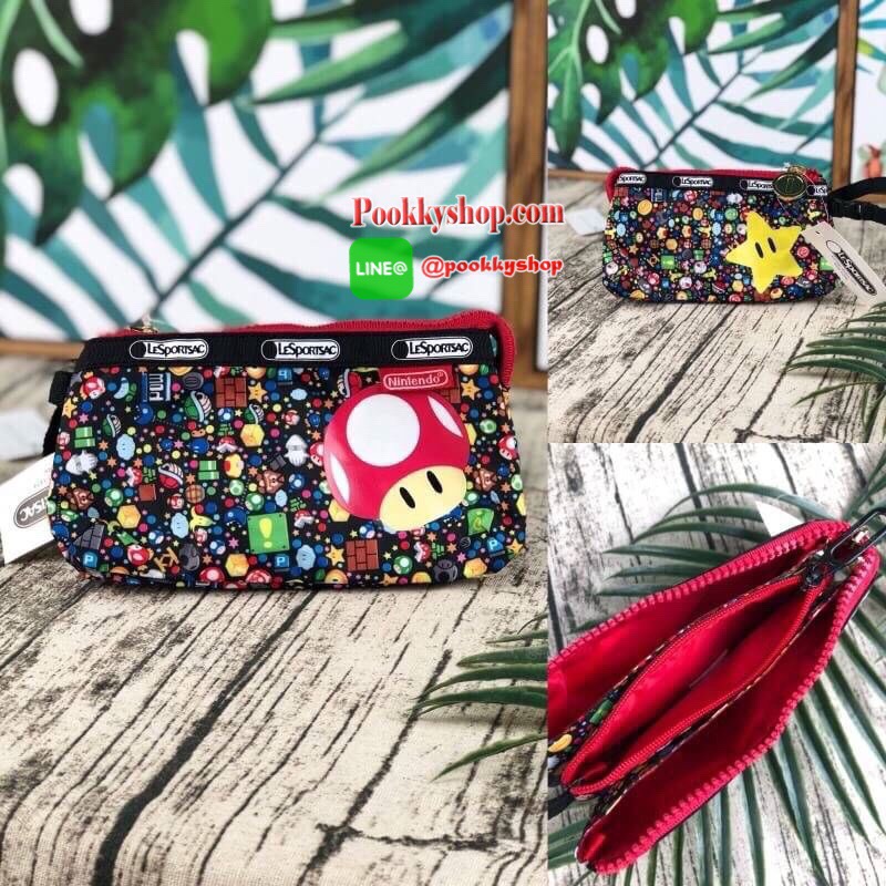 NEW!! LESPORTSAC MINI WRISTLET BAG กระเป๋าคล้องมือใบน่ารัก วัสดุโพลีเอสเตอร์กันละอองน้ำได้ มีลวดลายให้เลือกเยอะมากถึง 19 ลายเลยค่ะ รุ่นนี้ตรงสายคล้องมือจะมีตัวล็อกเปิดปิดได้ ตัวกระเป๋าแบ่งเป็น 3 ช่อง เปิดปิดด้วยซิป ใส่ iPhone plus ได้พอดีเด๊ะเลยค๊า น้ำหนั