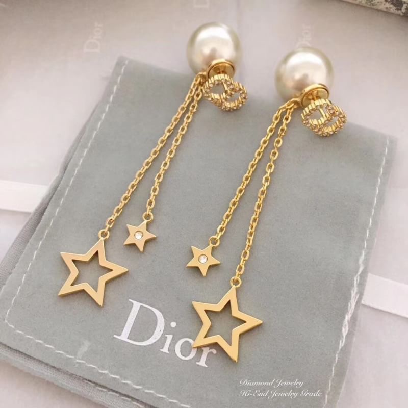 Super Hi-End Quality !!!! ((งาน 1:1 เหมือนในช็อปมากที่สุดในท้องตลาด)) Christian Dior Earring ต่างหูดิอองาน 1:1 เหมือนของแท้เป๊ะๆค่ะ รับรองงานสวยมากกกกก ดูหรู ดูผู้ดีสุดๆ งานดี เพชรคุณภาพดีมากๆมากๆคะรับประกันความพอใจเลยค่ะ ตัวเรือนสีทอง งาน laser stamp เหม