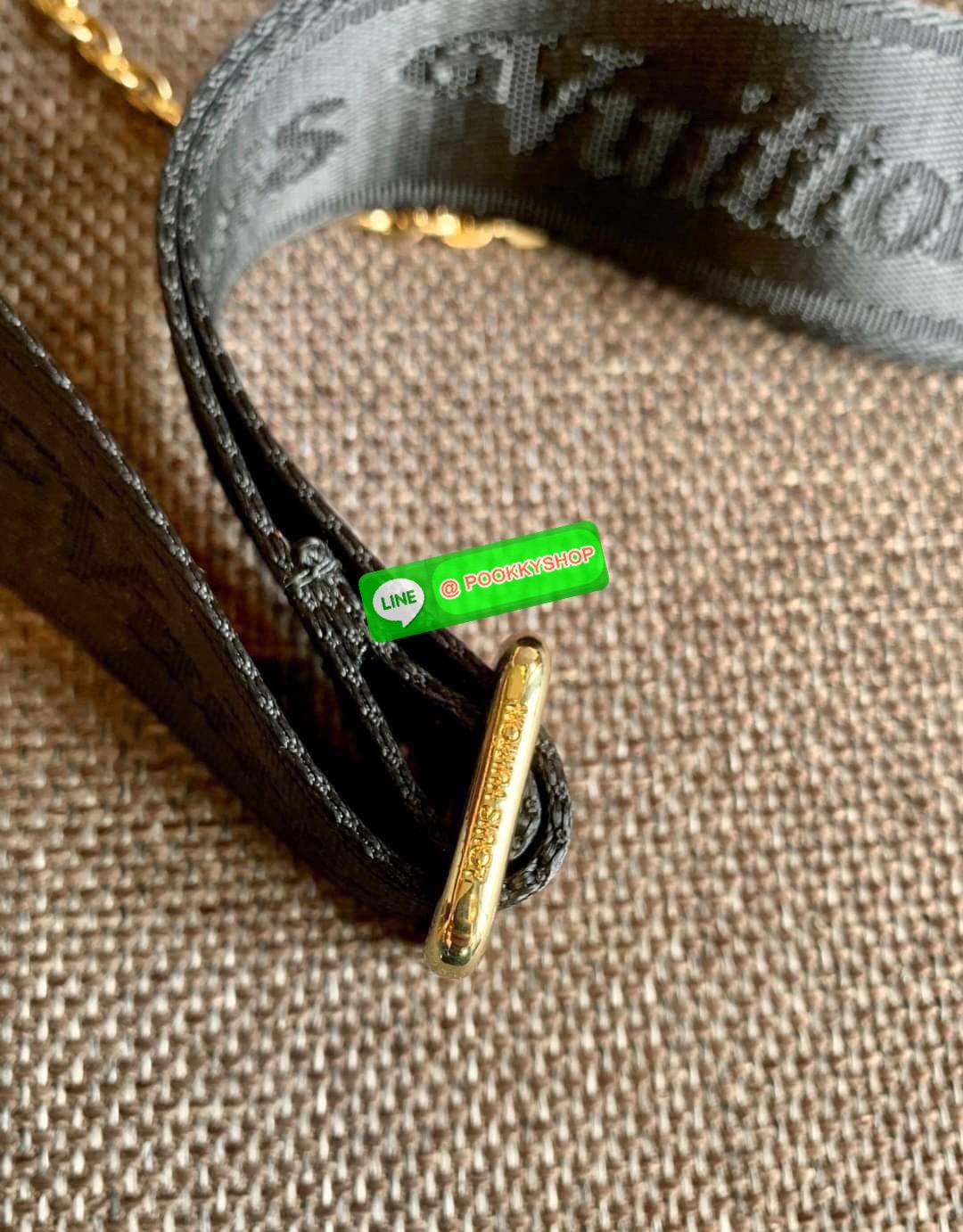 💥LIMITED EDITION LV PREMIUM GIFT LV MULTI POCHETTE ACCESSORIES 💥พร้อมส่งที่ไทย รุ่นหายากมากๆ สุดคุ้ม!! สินค้าพรีเมี่ยมกิ๊ฟ ตปท. ✔️กระเป๋าวัสดุหนังแท้อย่างดี ที่รังสรรค์ออกแบบให้สะพายข้างได้;หรือเปลี่ยนสายเป็นหิ้วหรือคล้องไหล่ได้