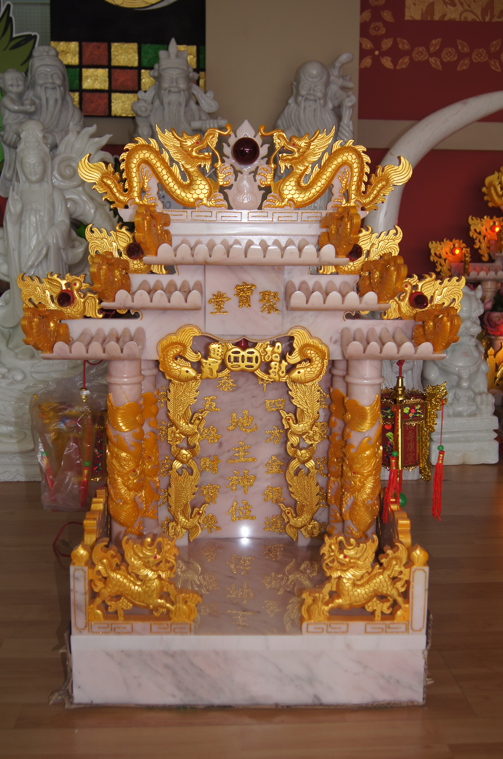 ศาลเจ้าที่หินอ่อน (ตี่จู้หินอ่อน ตี่จู้เอี๊ยะ) ขนาด 18นิ้ว(รุ่นมหาลาภ) 4 เสา 5 หลังคา 8ปลา 8หงส์ 8มังกร หินสีเชมพูทอง
