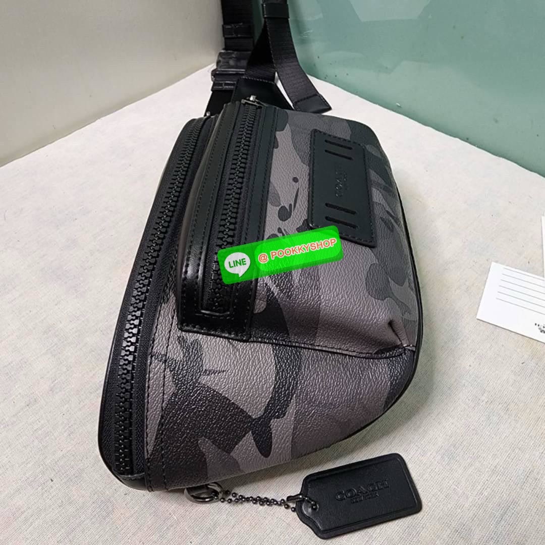 กระเป๋า คาดอก/คาดเอว COACH TERRAIN BELT BAG IN SIGNATURE CANVAS WITH CAMO PRINT (COACH F89034) เป๋าคาดเข็มขัด ผ้าใบเคลือบซิกเนเจอร์และหนังลูกวัวอย่างดี ภายในกระเป๋ามัลติฟังก์ชั่น ปิดด้วยซิป ซับในผ้า กระเป๋าซิปด้านนอก สายปรับได้สำหรับสวมใส่ที่เอว