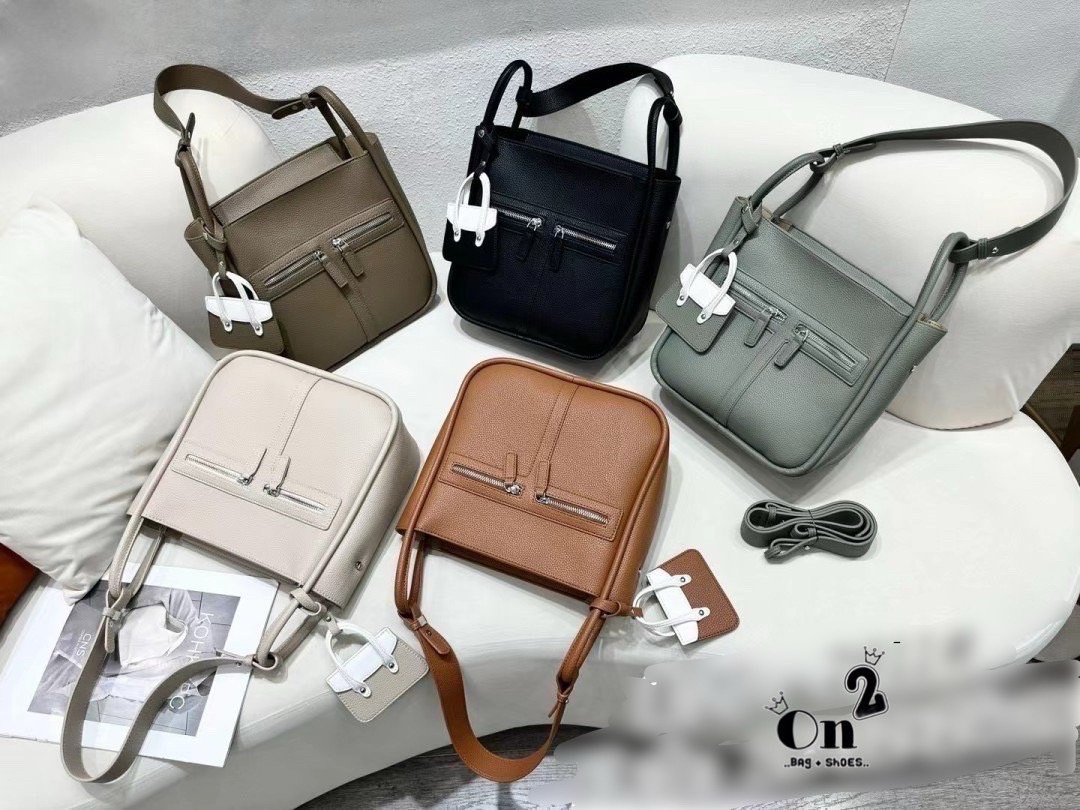 📣 Brick ซิปคู่ PU Bag 🔥 ▪️กระเป๋าสะพายไหล่ &สะพายข้าง วัสดุเป็นหนัง PU มีสายยาวให้ 1เส้น ทรงสวยมากก❤️