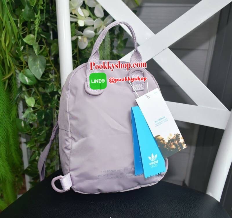 Adidas Mini shoulder bag & Backpack กระเป๋าเป้สะพายหลัง ขนาดmini เปิด-ปิด ด้วยซิป วัสดุ Nylon น้ำหนักเบา ภายโล่ง ใส่โทรศัพท์ กระเป๋าตังค์ได้ มีช่องซิปด้านหน้า1ช่อง มีสายสะพาย2เส้น สะพายข้างหรือเป้ได้ สีน่ารักๆ เข้าได้กับเสื้อผ้าทุกสีเลยค่า!!