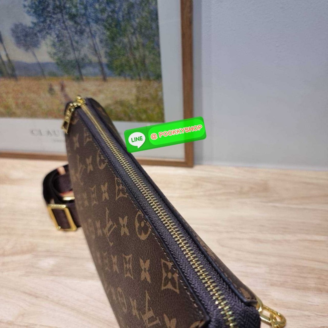 LV coussin pm bag 🔆 Details กระเป๋าสะพายกึ่งคลัชท์ สุดล้ำ ดีไซน์ใหม่ สีลิมิเต็ด ล่าสุดจากเคาน์เตอร์ duty free มาแรงมาก ด้วยความสวยปังตั้งแต่แรกเห็น มาพร้อมสาย 2 เส้น สวยลัคชูแบบสับๆ มีสายโซ่ที่มีดีเทลละเอียดไม่ซ้ำ และสายสปอร์ตครอสบอดี้ ที่จะคล้องไ
