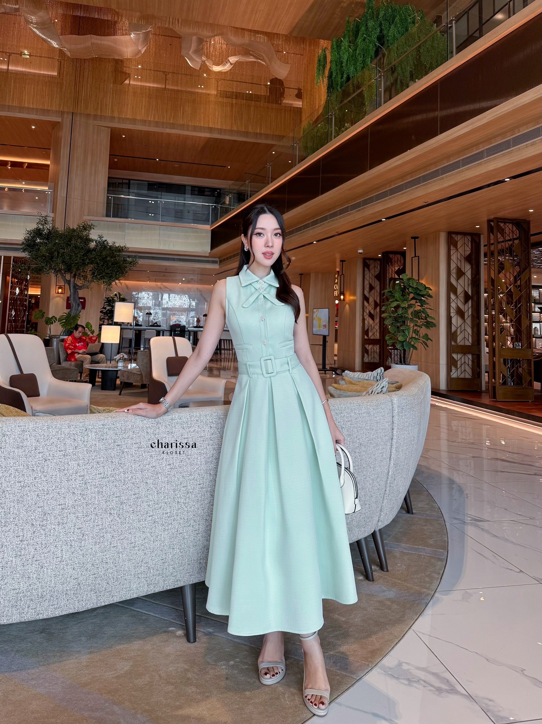 เดรสแฟชั่น เดรสผ้าพรีเมี่ยม มาพร้อมเข็มขัดและโชเกอร์