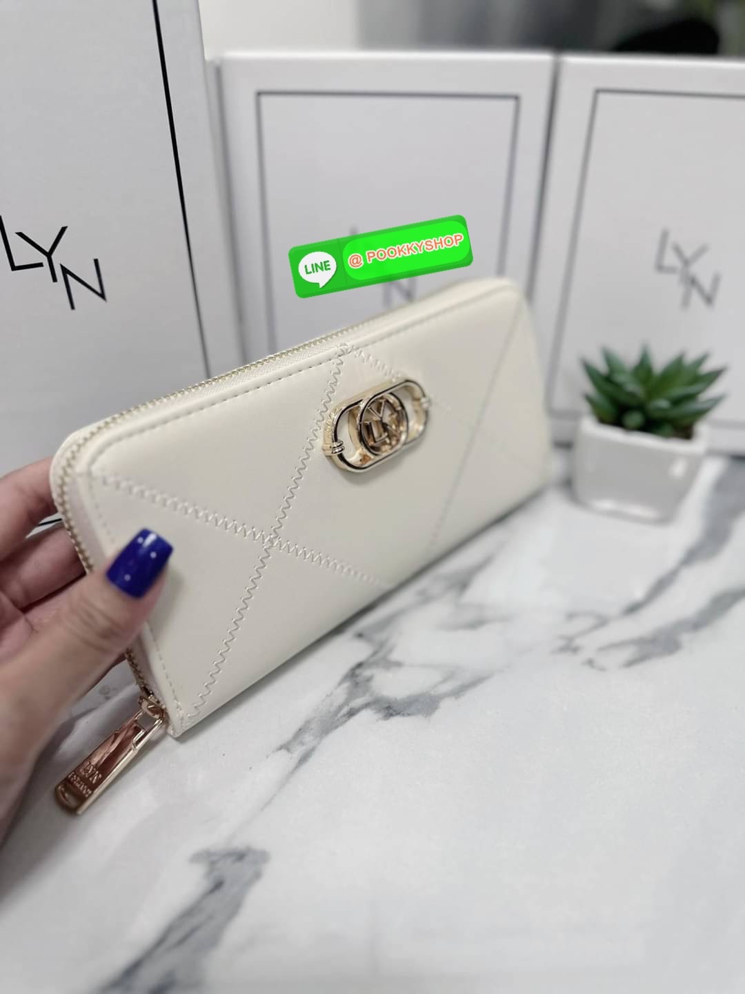 กระเป๋าสตางค์ใบยาว Lyn คอลเลคชั่นใหม่