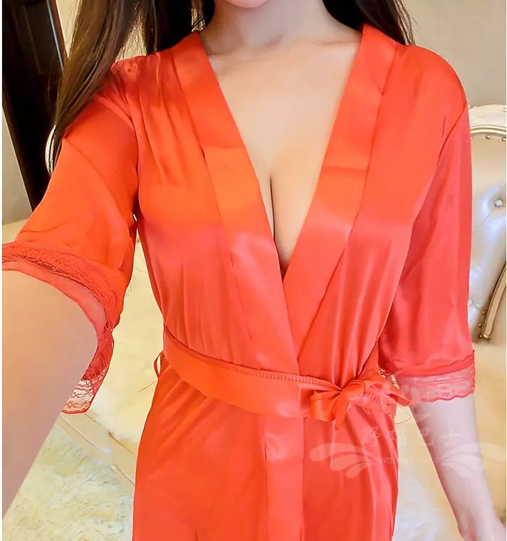 ชุดคลุมเซ็กซี่ ชุดคลุมนอน คลุมอาบน้ำ แต่งลูกไม้ปลายแขน +สายผูกเอว +G-string เข้าชุด