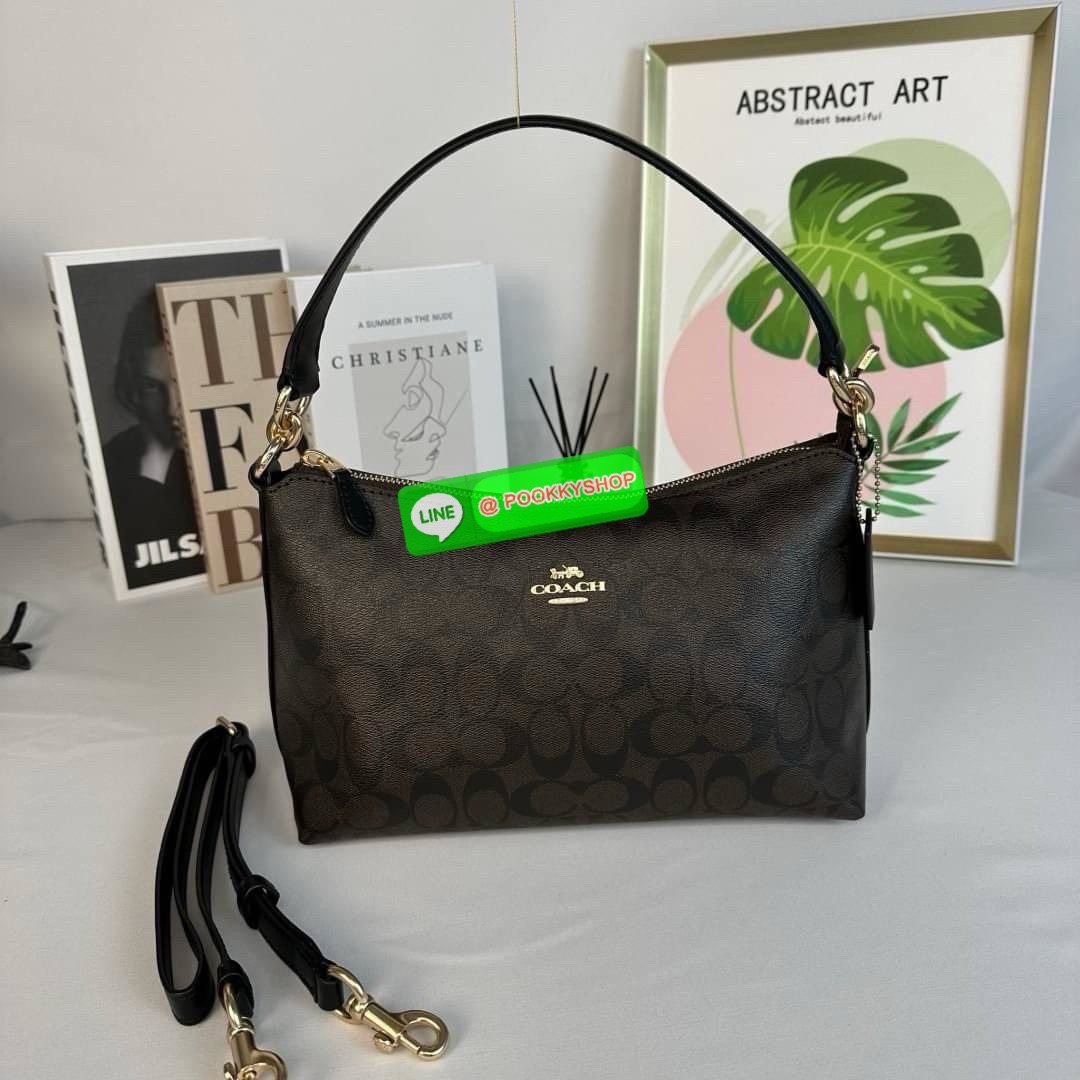 กระเป๋าสะพาย LEWIS IN SIGNATURE CANVAS ( COACH F85696) กระเป๋าหนังลาย C ผ้าใบเคลือบซิกเนเจอร์ พร้อมรายละเอียด หนัง เรียบ] ภายในกระเป๋ามัลติฟังก์ชั่น ปิดด้วยซิป ซับในผ้า