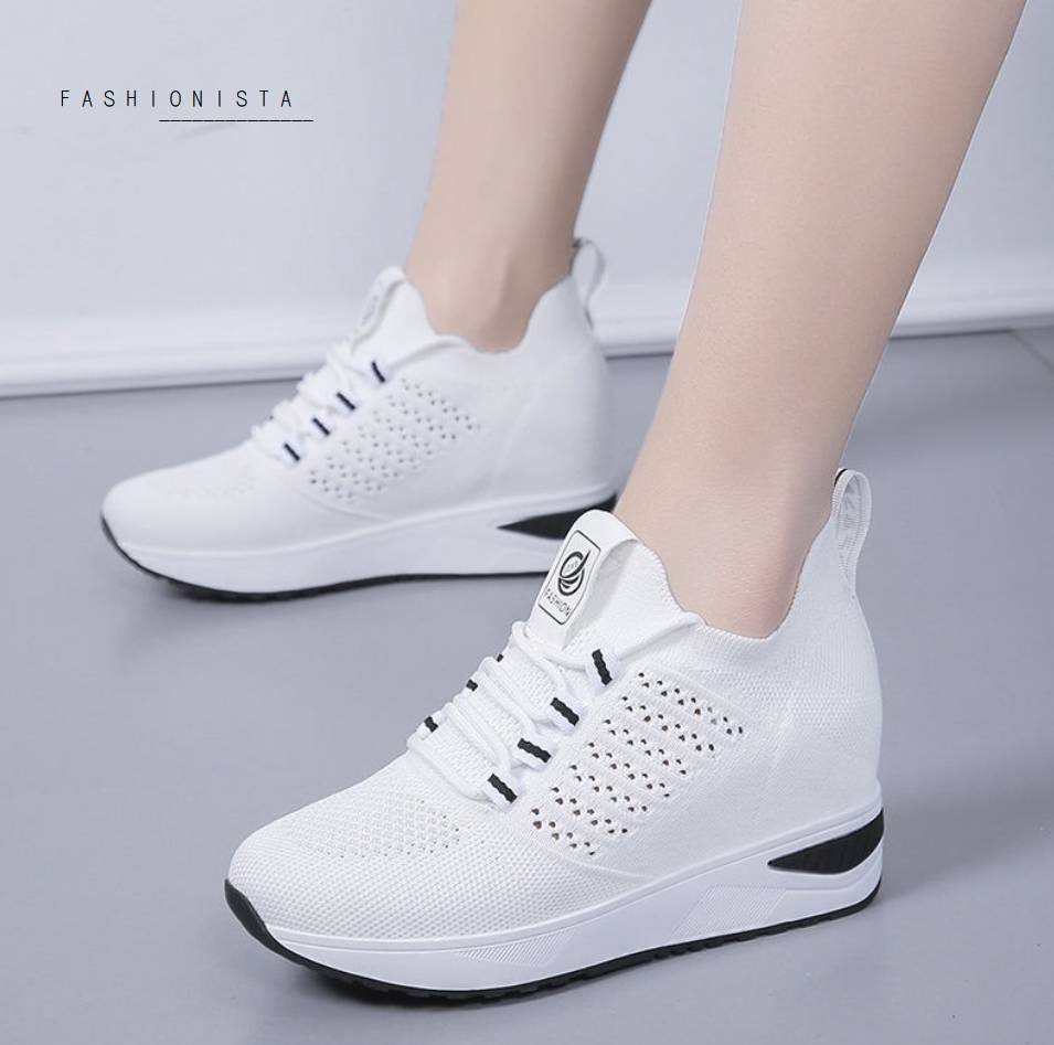 NEW ITEM แฟชั่นเสริมส้นมาแรง!! รองเท้าสลิปออนเสริมพื้น 5c.m. แต่งเชือกผูก ทรงสโลป วัสดุเนื้อผ้ายืดกระชับเท้า เนื้อหนาคุณภาพดี ขอบยางยืดเพิ่มความยืดหยุ่นในการสวมใส่ ใส่แล้วดูขาเรียวยาวสุดๆไปเลย ตัวพื้นรองเท้าเป็นยางพารากันลื่นได้ดีจ้า งานสวยเก๋น่ารักเรียบเ