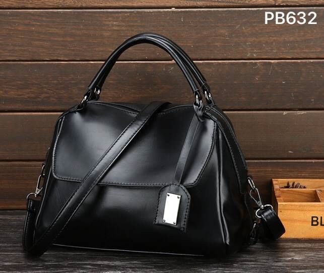 พร้อมส่ง กระเป๋านำเข้างานแท้เกาหลี หนังสวยมาก กันรอยขีดข่วน งานละเอียด หนังนิ่มวาวสวย ใช้แล้วไฮโซสุด สะพายได้ทุกโอกาส สาวๆ ไม่ควรพลาด