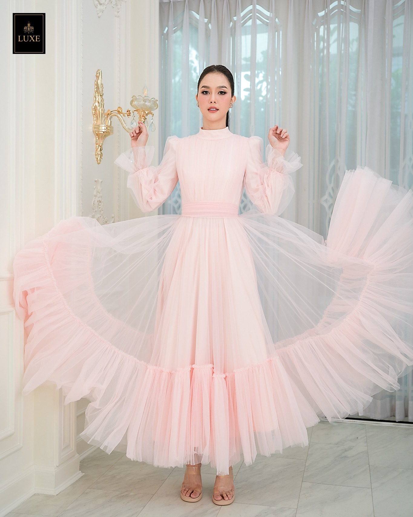 เดรสแฟชั่น แม็กซี่เดรสเสื้อคอปีนแขนยาว กระโปรงบานต่อชายรูดระบายรอบตัว