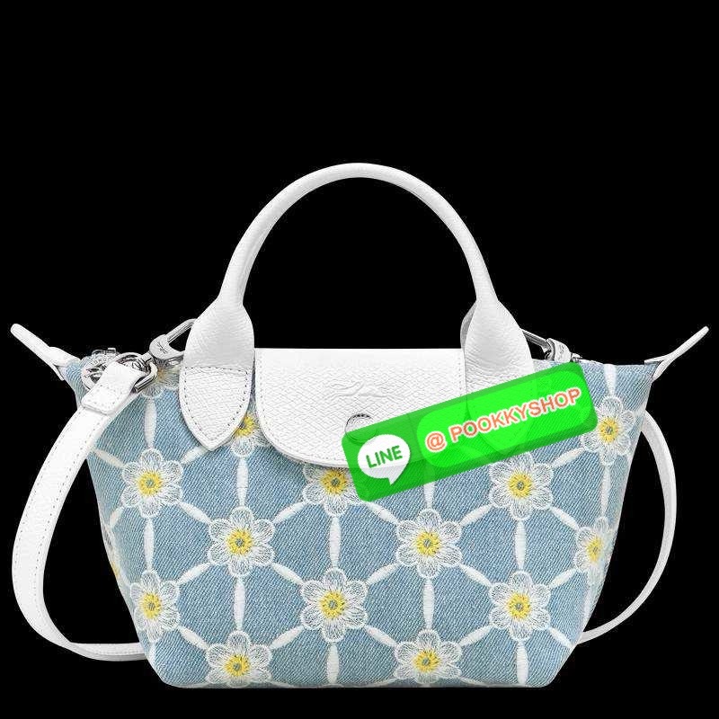 Longchamp le pliage collection XS handbag 🔆 Details น่ารักสดใสรับซัทเมอร์ กับกระเป๋าถือไซส์มินิ ขนาดเล็กพกพาสะดวก โดดเด่นด้วยลวดลายปักบนผ้าโทนสีพาสเทล รูปแบบและสไตล์เป็นเอกลักษณ์ เปิด-ปิดง่ายด้วยซิป มีหูจับถือในตัว และสายสะพายข้างปรับได้ ภายในเป็น