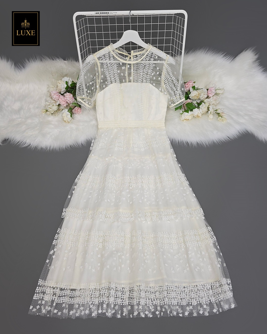 เดรสแฟชั่น เดรสเสื้อคอกลมแขนสั้น กระโปรงอัดพลีท3ชั้น