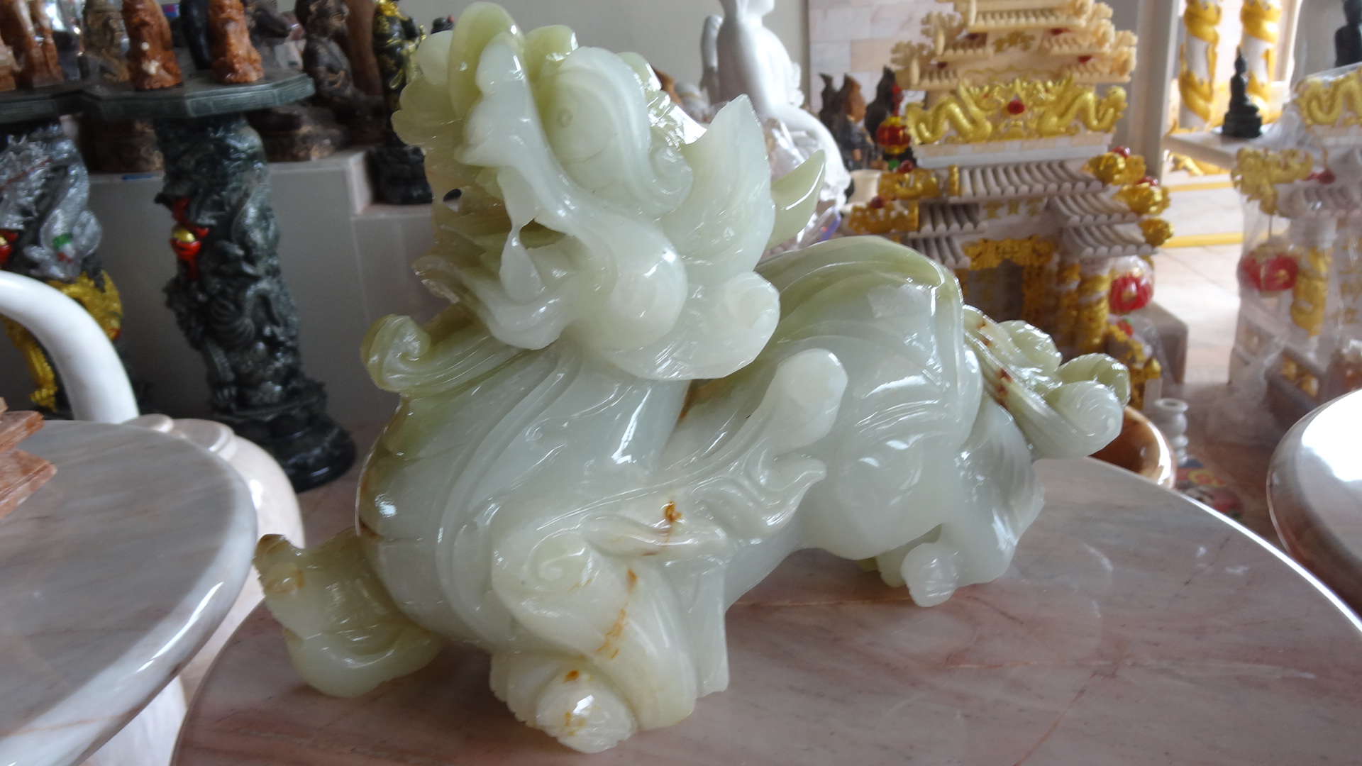 ปี่เซี๊ยะคู่ หินอ่อนหยกเขียว หางพวง ขนาดกว้าง 32 สูง 20 เซนติเมตร ( 1 คู่ )