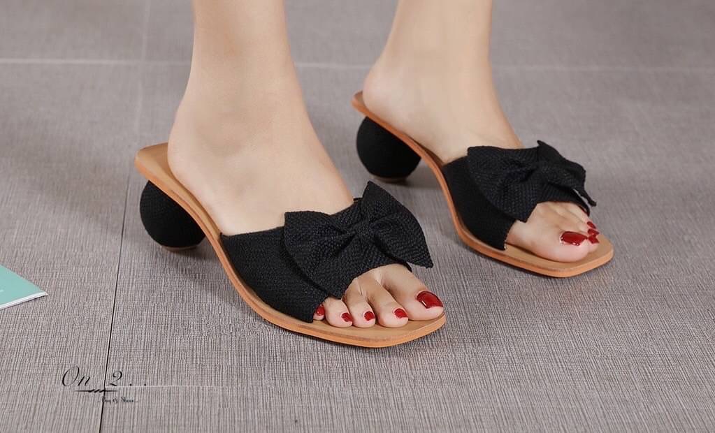 รองเท้าส้นสูง ส้นกลมผ้ากระสอบประดับโบพื้นคิว งานสวยน่ารักมากค่ะ -Premium Quality- วัสดุเกรดดี การันตีคุณภาพค่ะ