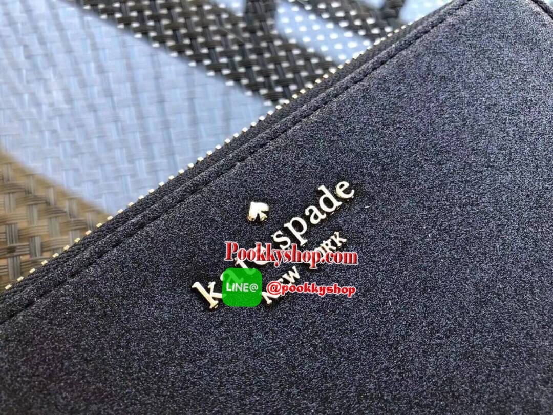 KATE SPADE JOELEY LONG WALLET กระเป๋าสตางค์ใบยาวรุ่นใหม่ล่าสุดหนัง Saffiano สไตล์ PRADA สวยน่าใช้ตัวเนื้อกระเป๋าตกแต่งด้วยกลิทเตอร์ทั้งใบ สวยหรู ภายในมีช่องซิป1ช่อง และช่องใส่บัตรหลายช่อง ใส่เหรียญ บัตรได้เยอะ ตัวจริงสวยน่าใช้มากค่ะ