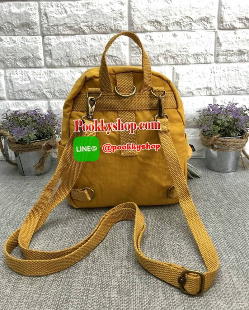 New in. Kipling Mini Backpack Bag >>Factory oem HK<< สิ้นสุดการรอคอย พร้อมส่งที่ไทยอีกครั้งค่ะ!!! สุดคุ้ม!!! รุ่นนี้สามารถหิ้ว//สะพายข้าง//ครอสบอดี้ร์//และสะพายหลังแบบเป้ ได้ ครบจบใบเดียวอยู่ค่ะ!!! วัสดุไนล่อน ด้านหน้ามีช่องซิปหนึ่งช่อง ใส่มือ