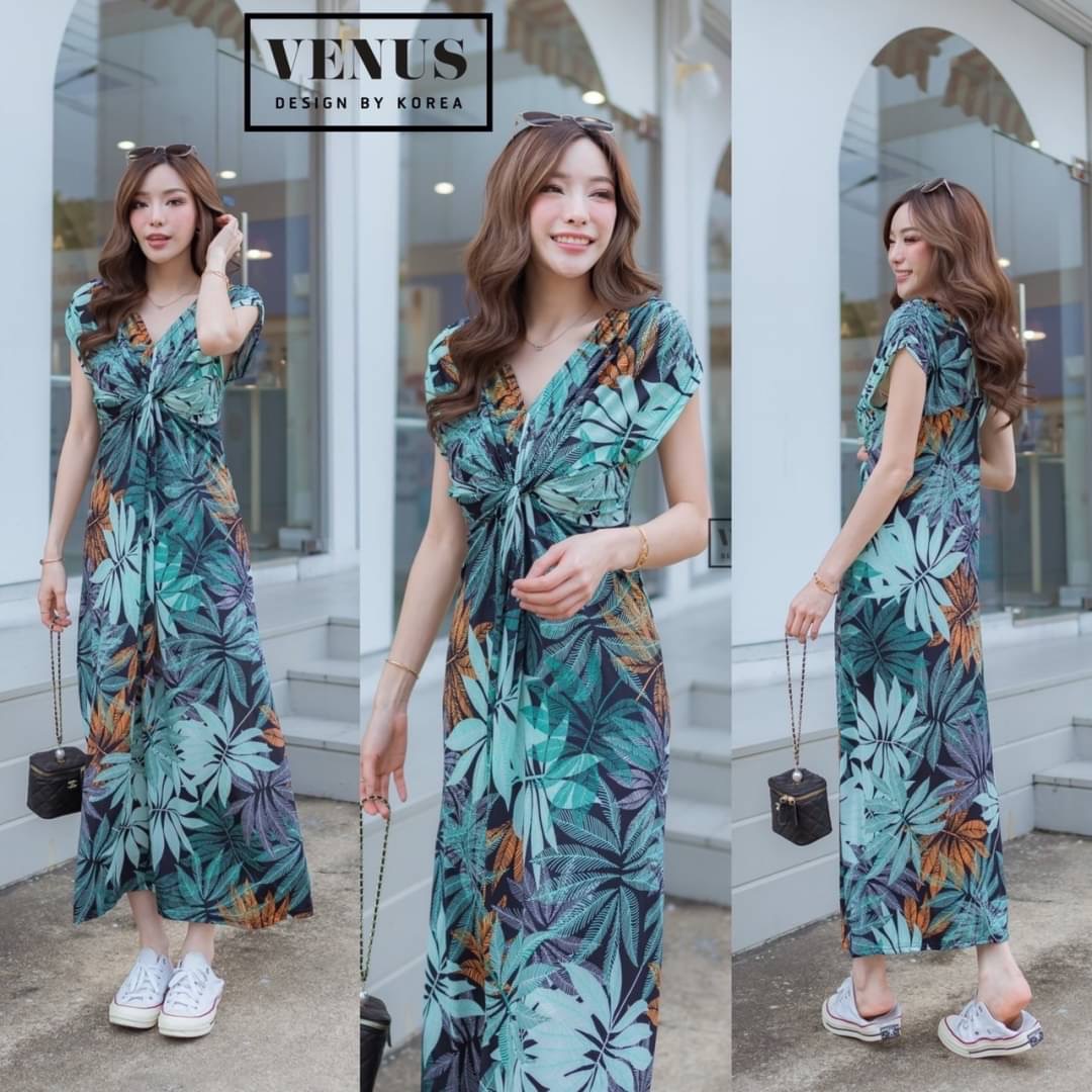 I'm Lady By Venus แม๊กซี่เดรสม้วนหน้า พิมพ์ลายใบไม้ เนื้อผ้ายืดหยุ่นนะคะ ใส่สบายคะ แม๊ทกับรองเท้าผ้าใบก็เก๋คะ