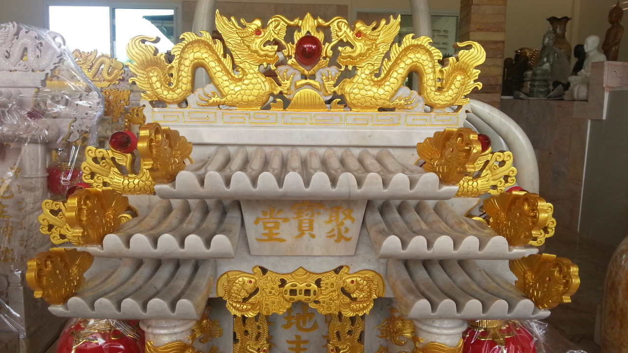 ศาลเจ้าที่ขนาด 16นิ้ว 4เสา 5หลังคา 888 พ่นทอง