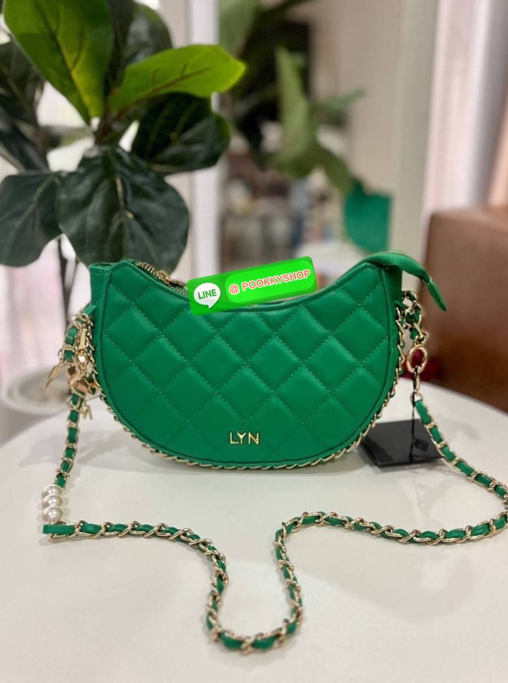 Lyn แท้ Outlet New Collection สะพายข้างได้ คล้องไหล่ได้