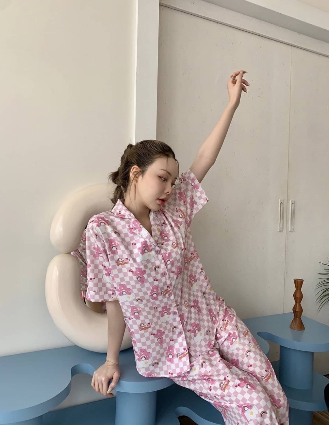 ✨✨𝑁𝑒𝑤 𝐶𝑜𝑙𝑙𝑒𝑐𝑡𝑖𝑜𝑛 ✨✨ บอกก่อนเลยว่าชุดนอน "เนื้อผ้าดีมีชัยไปกว่าครึ่ง" ทางร้าน คำนึงถึง "เนื้อผ้า" เป็น อ