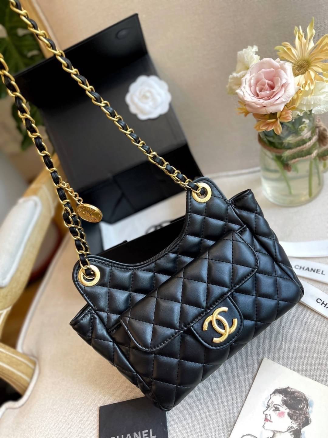 Chanel SMALL TOTE Lambskin