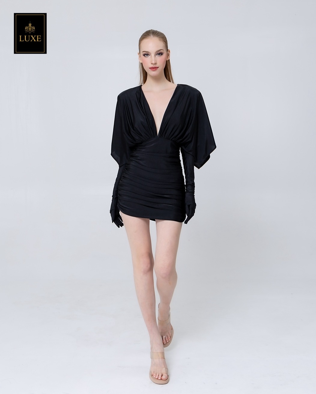 เดรสแฟชั่น เดรสกระโปรงเข้ารูป เสื้อคอวีแขนในตัว มาพร้อมถุงมือยาว