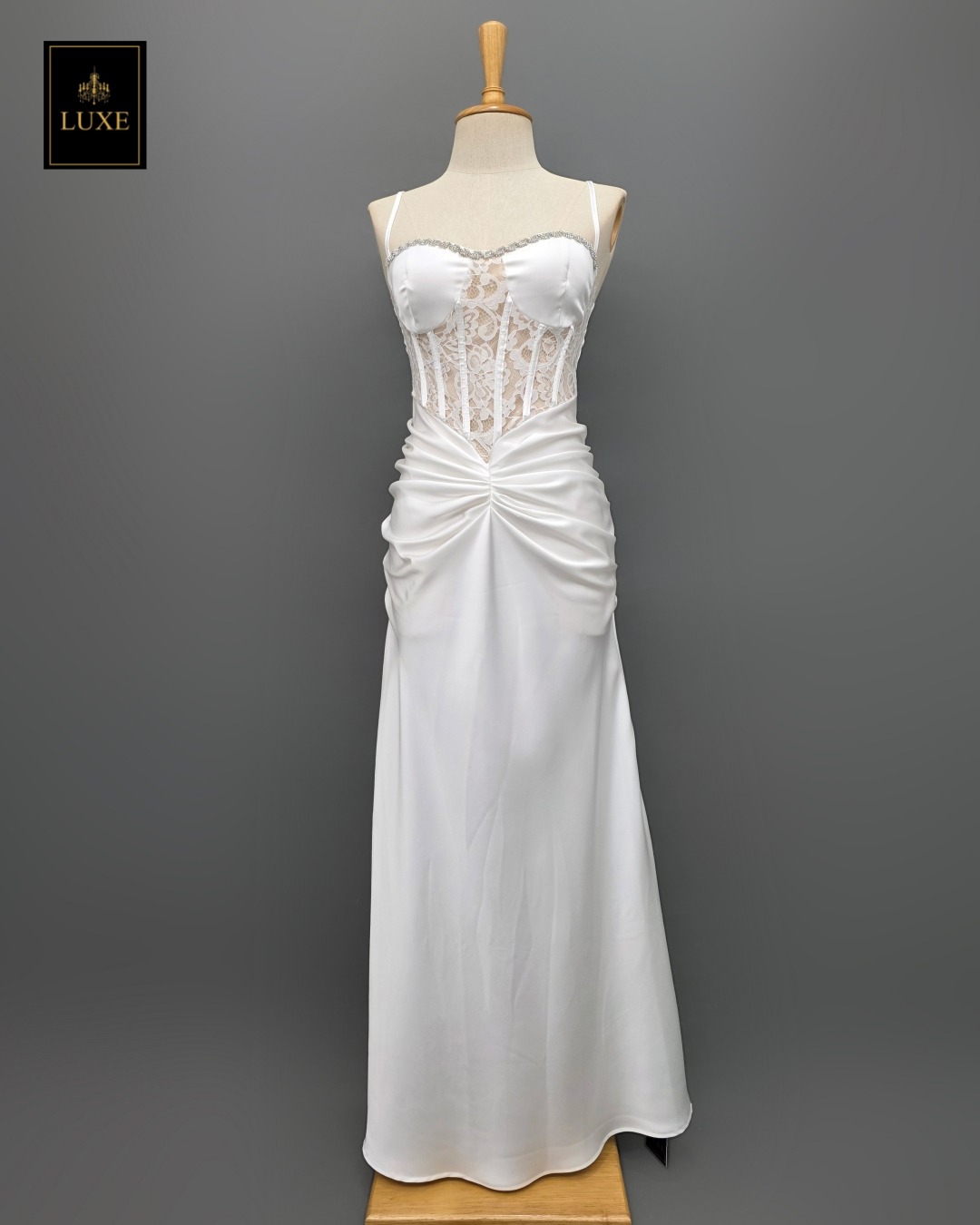 เดรสแฟชั่น แม็กซี่เดรสเสื้อสายเดี่ยว มีโครงสไตล์คอร์เซ็ต กระโปรงจับเดรป