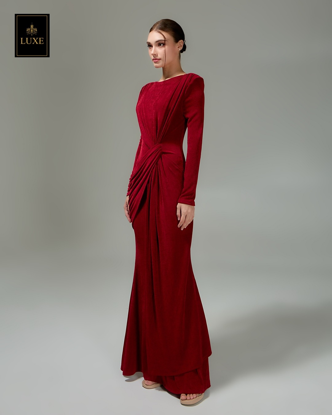 เดรสแฟชั่น แม็กซี่เดรสเสื้อคอกลมแขนยาว เสริมไหล่ กระโปรงยาวคลุมข้อเท้า