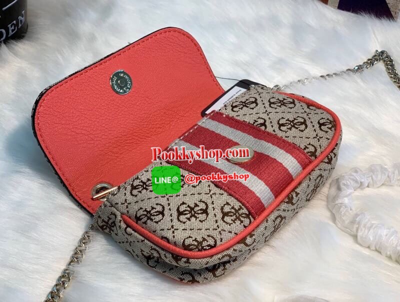 New arrival Recommended !! GUESS VINTAGE MINI CROSSBODY BAG รุ่นแนะนำ ห้ามพลาดค่ะ!! กระเป๋าสะพายครอสบอดี้ร์//สะพายข้าง ขนาดกระทัดรัด ✔️สีดำ//น้ำตาล//ส้มโอโรส วัสดุผ้าแคนวาส ทอลายแบรนด์ทั้งใบ ✔️สีฟ้ายีนส์เดนิมฟอก ทอลายแบรนด์ทั้งใบ ด้านหน้ามีอ