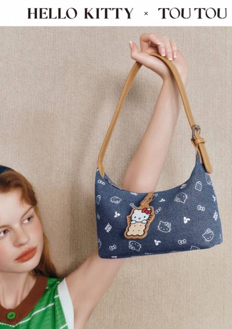กระเป๋า kitty น่ารักมาก สาวกคิตตี้ห้ามพลาดเลย งานเกรดพรีเมี่ยมสุดๆ