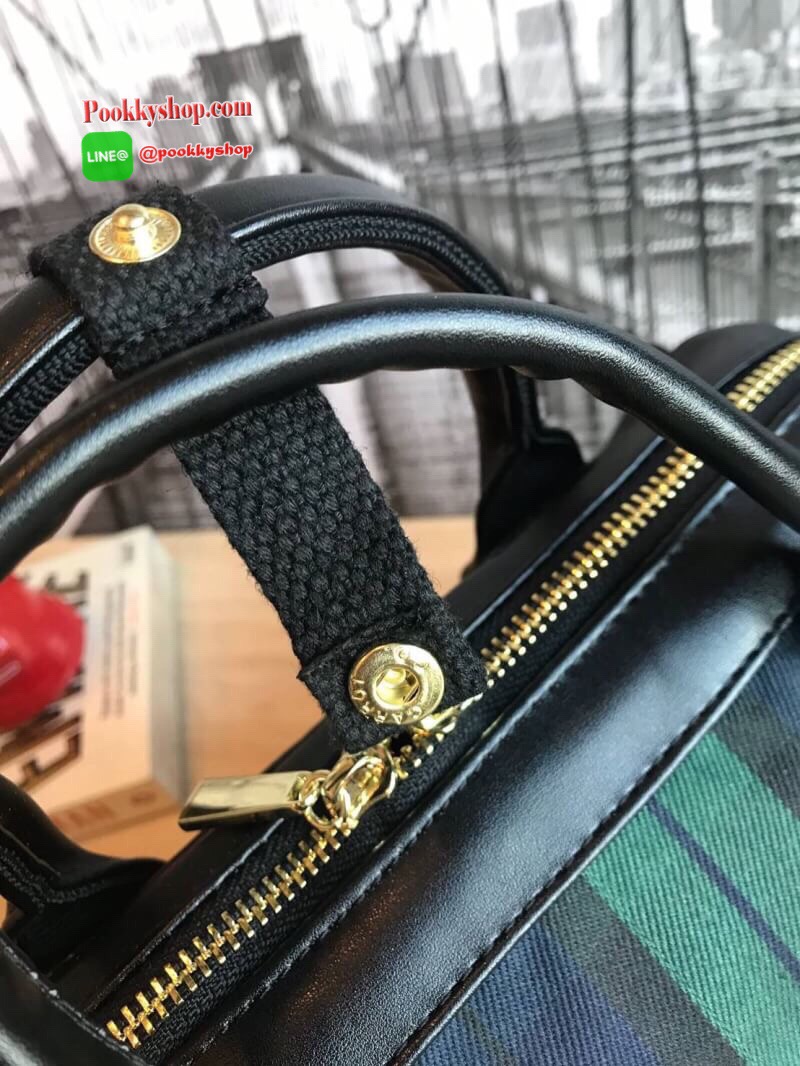 Anello check pattern mini 2 way Boston คอลเลคชั่นใหม่ล่าสุด!!ของรุ่น2way mini boston วัสดุผ้าแคนวาส ลายสก็อต และขอบบนล่างและด้านหลัง ลายสก็อตต้อนรับปลายปีที่ดูมีสีสันชวนหลงใหล รูปแบบและดีไซน์ยังคงใช้งานได้ดีเหมือนเดิม ราคาสุดคุ้มโดนใจห้ามพลาดนะคร้า!!