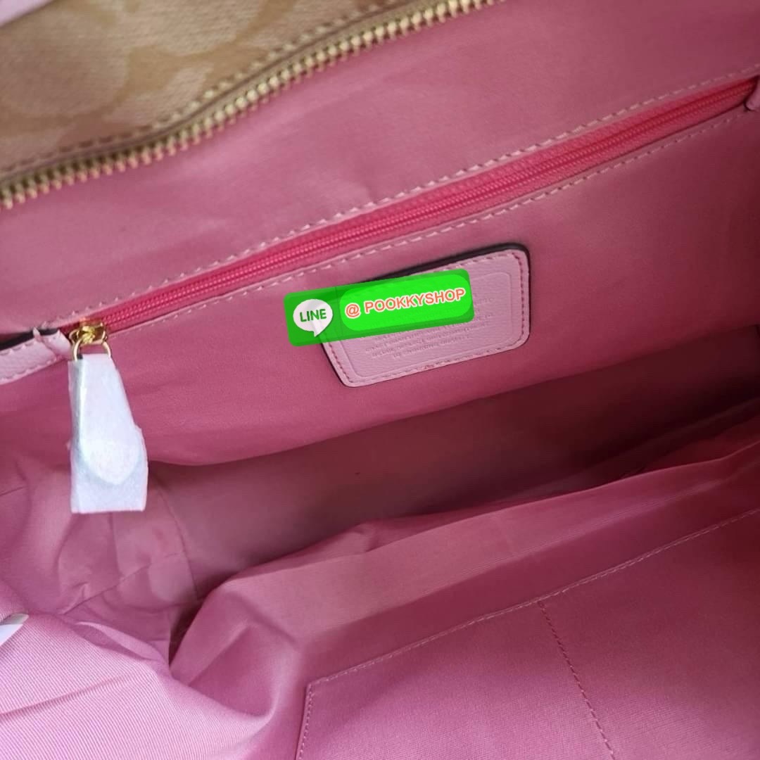 COACH CITY ZIP TOTE IN SIGNATURE COATED CANVAS (COACH F36876) กระเป๋าสะพายทรงช้อปปิ้ง ทรงสวย ทรงยอดนิยมใบใหญ่ยุของได้เยอะ หนังcanvas ลาย C Signature สายหนังแท้ สะพายขึ้นไหล่ได้สวย ใบใหญ่ ใช้งานง่าย มีซิปปิดด้านบน มีผ้าบุด้านใน มีช่องซิป