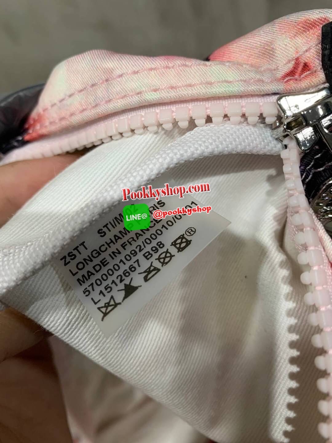 💕Longchamp Le Pliage Anémone Small &Medium อีกหนึ่งคอลเลคชั่นแบบสไตล์ Neo แบบพิมพ์ลาย ลวดลายบนกระเป๋าได้แรงบันดาลใจมาจากหญิงสาวปารีเซียงผู้หลงใหลในศิลปะ สื่อถึงเสน่ห์ของผู้หญิง วัยเยาว์ และความสดใส ได้อย่างแท้จริง นั่นคือ ดอกแอนนีโมนี (Anemones) ด