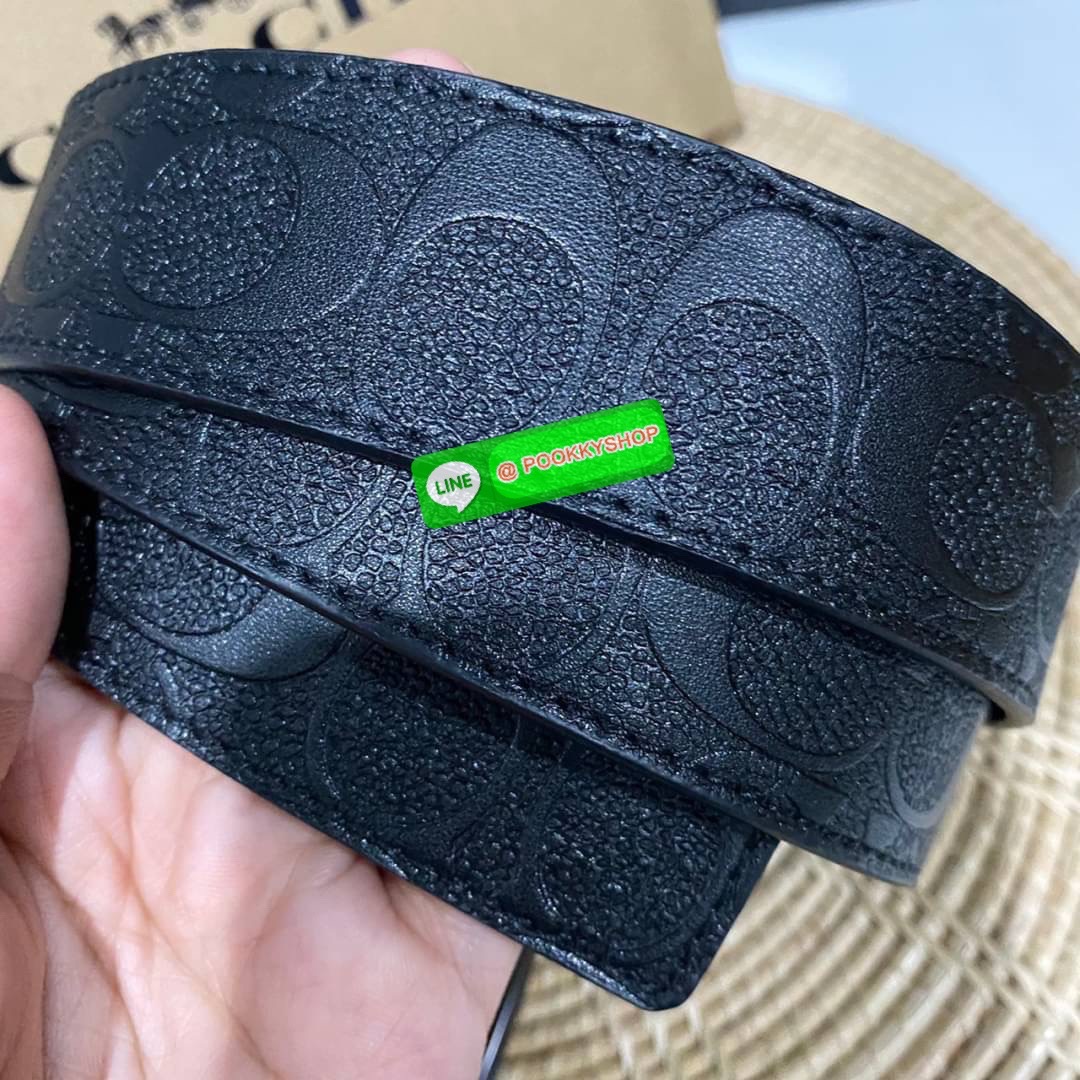 Coach Men’s Belt Double Buckle Double Sided Box Set Belt For Gift Coach Set เข็มขัดสำหรับผู้ชาย ภายในเซทมีสายเข็มขัด วัสดุ PVC 1 เส้น และ หัวเข็มขัด 2 แบบ2สไตล์ หัวเข็มขัดปั้มแบรนด์ รุ่นนี้สามารถหมุนกลับด้านสลับใช้งานง่ายทั้ง2ด้าน สายเข็มขัดปรับระดับได้เจ