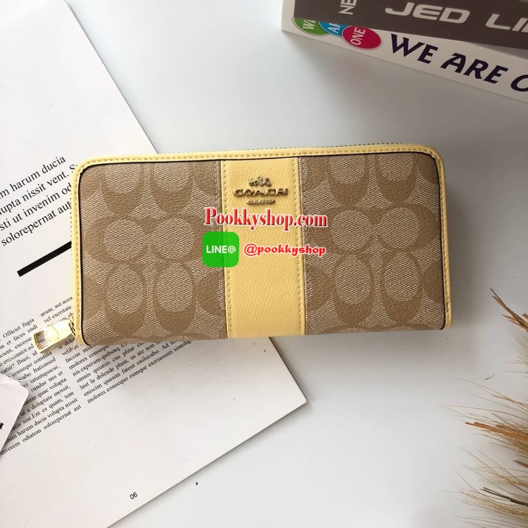COACH Accordion Zip Wallet in Signature Coated Canvas with Leather กระเป๋าสตางค์ใบยาว เปิด-ปิดกระเป๋าด้วยซิปรอบ ด้านในมีช่องใส่บัตร ช่องใส่ธนบัตร และช่องซิปใส่เหรียญค่ะ