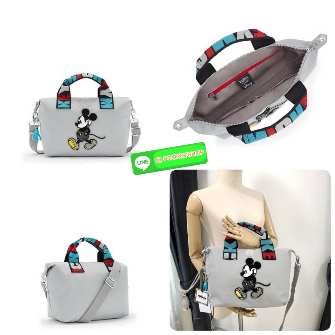 Kipling KALA Mini Disney's Mickey Mouse Handbag กระเป๋าถือหรือสะพาย วัสดุ Polyamide+Polyester รุ่นใหม่ล่าสุด Collection Mickey's ลายน่ารัก ผิวสัมผัสนุ่ม ลื่น พร้อมตัวการ์ตูน Mickey Mouse ไหมพรม ตกแต่งด้านหน้า ช่องหลักโล่งกว้าง พร้อมช่องแยกด้านข้