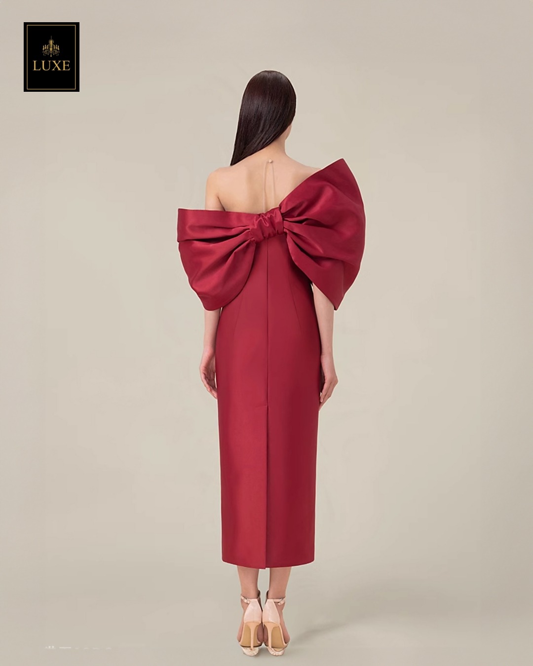 เดรสแฟชั่น มีดี้เดรสเสื้อคอกลมแขนกุด แต่งด้วยผ้าซีทรูสีนู้ด