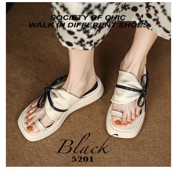 งานนำเข้า พร้อมส่ง‼️ เรื่องความสวยใส่สบายยืนหนึ่ง ตอบโจทย์ งานสุขภาพ ที่ไม่ป้า!! พกความแฟชั่น แบบไม่ตกเทรนด์ พื้นนวมนิ่ม match กับเสื้อผ้าได้ทุกสไตล์ สวยหรูดูแพงแต่ราคาเบา ตำก่อน ฟาด ก่อนสวยก่อนจ้า