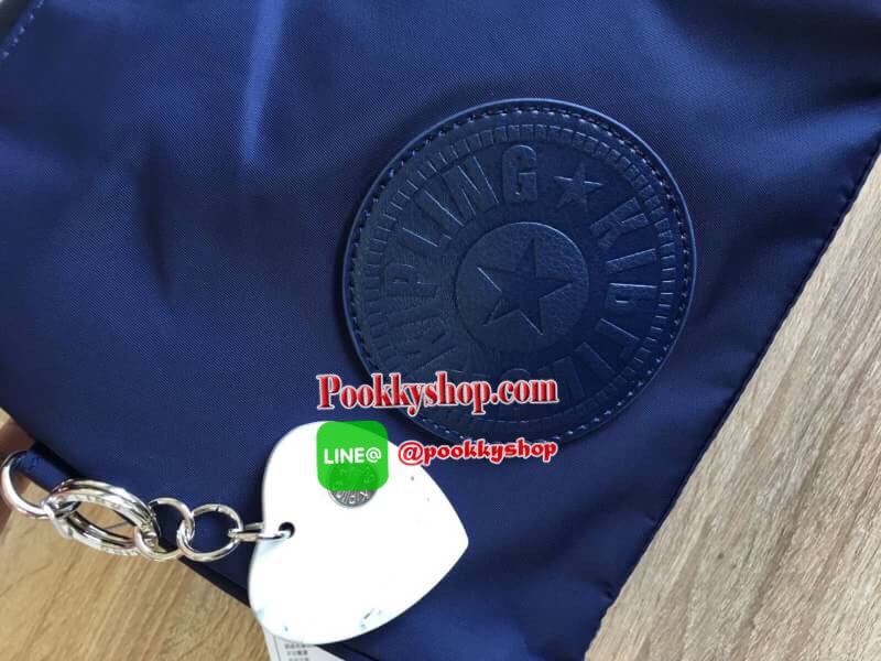 NEW ARRIVAL! Kipling 2Way Mini Bucket Bag กระเป๋าถือหรือสะพาย 2Way ขนาดมินิรุ่นใหม่ทรงขนมจีบวัสดุ Nylon & Polyester 100% น้ำหนักเบา พวงกุญแจรูปหัวใจปั้มแบรนด์คอลเลคชั่นพิเศษถอดแยกใช้ได้ เปิดปิดสไตล์ Drawstring มีกระดุมคาดกลาง ภายในมีโลโก้ ช่องซิป ช่องใส่ข