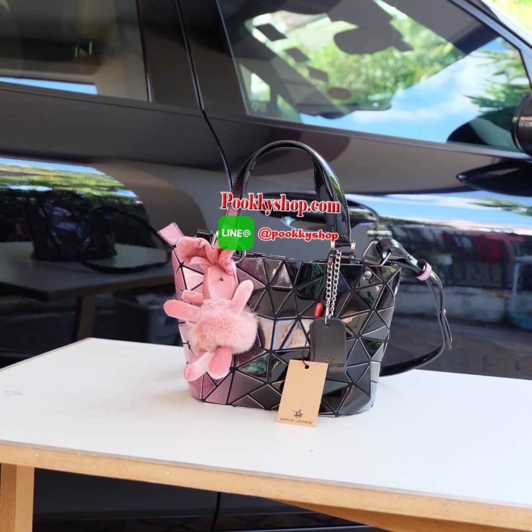 รุ่นขายดีมากๆ size ใหม่ มินิ มาเพิ่ม หายากมาก !! Mix shade colors !! Tone Black xPink สี Limited พิเศษที่ สวยไม่ซ้ำใคร แถมยังลาย หายาก ปรับทรงได้ 2 แบบ น่ารักมาก ค่า ( เนื่องจากสีเฟด ดังนั้นแต่ละใบลายสีอาจจะมีความแตกต่างกัน ) แต่ยังคงสวย แน่นอนค่า ฟรีตุ๊ก