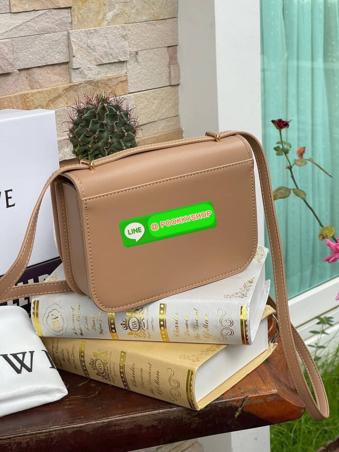 *small ðLOEWE Goya anagram small leather shoulder bag āļĄāļēāļāļģāļāļ§āļēāļĄāļĢāļđāđāļāļąāļāļāļļāļāļāļĩāđāļāļĨāļāļāļ āļāļĢāļ°āđāļāđāļē GOYA āđāļāđāļāđāļĄāđāļāđāļŦāļĄāđāļĨāđāļēāļŠāļļāļāļāļēāļ Loewe āļāđāļ§āļĒāļĢāļđāļāļāļĢāļāļāļĨāđāļāļāļāļąāļāļāļĨāļēāļŠāļŠāļīāļāļāļĩāđāļĄāļēāļāļĢāđāļāļĄāļĢāļēāļĒāļĨāļ°āđāļāļĩāļĒāļāļāļąāļāļāđāļēāļāđāļāļŦāļē āļāđāļ§āļĒāļĢāļđāļāļāļĢāļāļāđāļāļāļŠāļļāļāļāļĨāļēāļŠāļŠāļīāļ āļāļĢāđāļāļĄāđāļāļĢāļāļŠāļĢāđāļēāļāļāļĩāđāļāļ°āļāļąāļāļĢāļąāļāđāļāļĩāđāļĒāļĄāđāļāļāđāļ§āļĒāļŠāđāļāđāļŦāđāļ