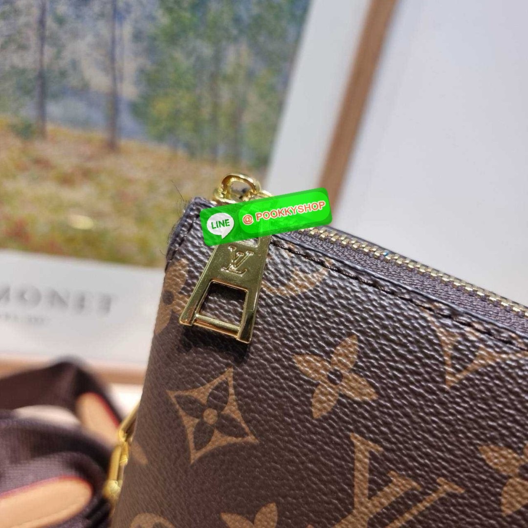 LV coussin pm bag 🔆 Details กระเป๋าสะพายกึ่งคลัชท์ สุดล้ำ ดีไซน์ใหม่ สีลิมิเต็ด ล่าสุดจากเคาน์เตอร์ duty free มาแรงมาก ด้วยความสวยปังตั้งแต่แรกเห็น มาพร้อมสาย 2 เส้น สวยลัคชูแบบสับๆ มีสายโซ่ที่มีดีเทลละเอียดไม่ซ้ำ และสายสปอร์ตครอสบอดี้ ที่จะคล้องไ