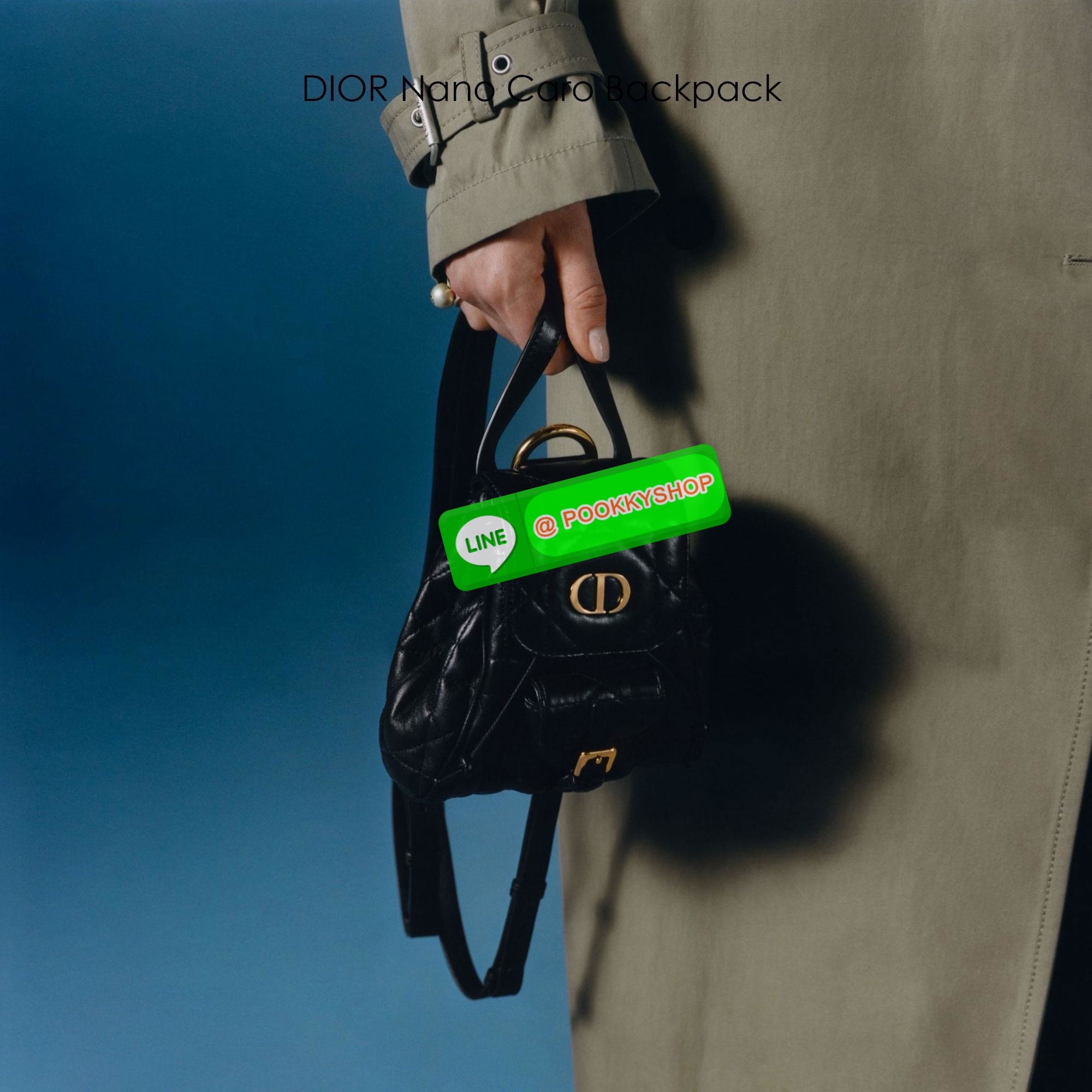 DIOR Small Caro Backpack กระเป๋าเป้ไซส์เล็กน่ารัก ดีไซน์ใหม่ หนังสวยเกินเรื่องมากๆ สัมผัสนิ่ม หรูหรา หูจับในตัวดีไซน์โค้งมนอะไหล่ทองสวยโดดเด่นไม่เหมือนใคร ที่สุดของความลัคชูต้องยกให้แบรนด์นี้ ทันสมัยและสง่างาม ราคาคุ้มที่สุดในย่านนี้บอกเลย!!