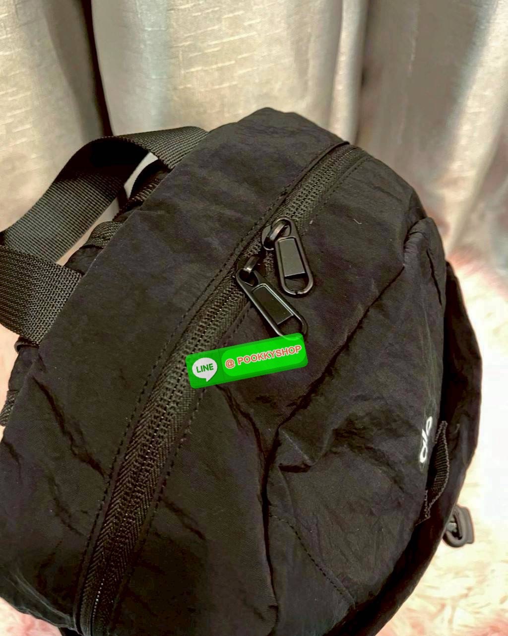 🩷กระเป๋าเป้ alo สะพายเท่ๆ 🩷 💕กำลังฮิต งานสวย เนื้อผ้าร่ม กันน้ำได้ 💕สะพายไปเดินป่า เข้าแคมป์ หรือใส่หนังสือได้หมด