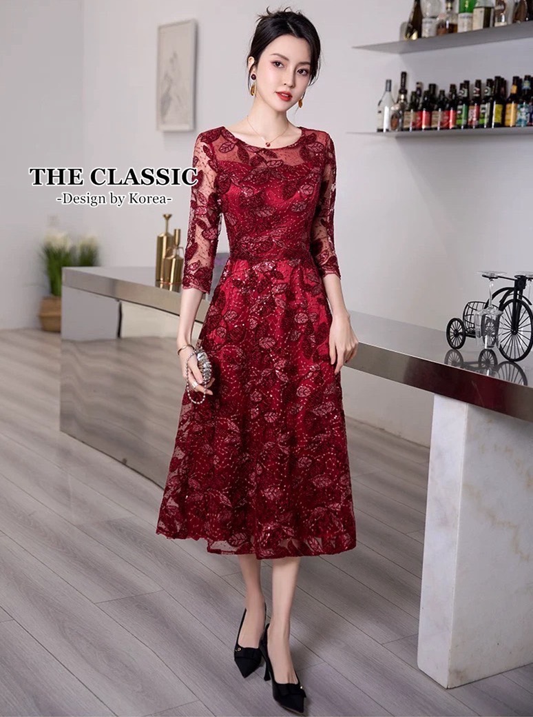 เดรสแฟชั่น เดรสยาวออกงานปักเลื่อม ใช้ผ้าเนื้อดีปักลวดลายใบไม้