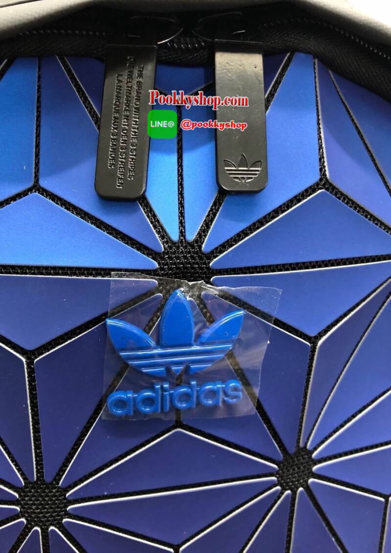 New arrival ! Adidas original 3D backpack พร้อมส่งค่ะ!! กระเป๋าสะพายหลัง รุ่นนี้ใช้ได้ทั้งชายหญิง วัสดุเนื้อ matte สุดฮิต น้ำหนักเบาค่ะ ด้านหน้ามีโลโก้แบรนด์ เปิดปิดกระเป๋าแบบซิปคู่ ภายในโล่ง กว้าง ใส่ของจุมากๆค่ะ มีช่องซิปและช่องเล็กให้ใส่ของจุกจิกค่ะ สา
