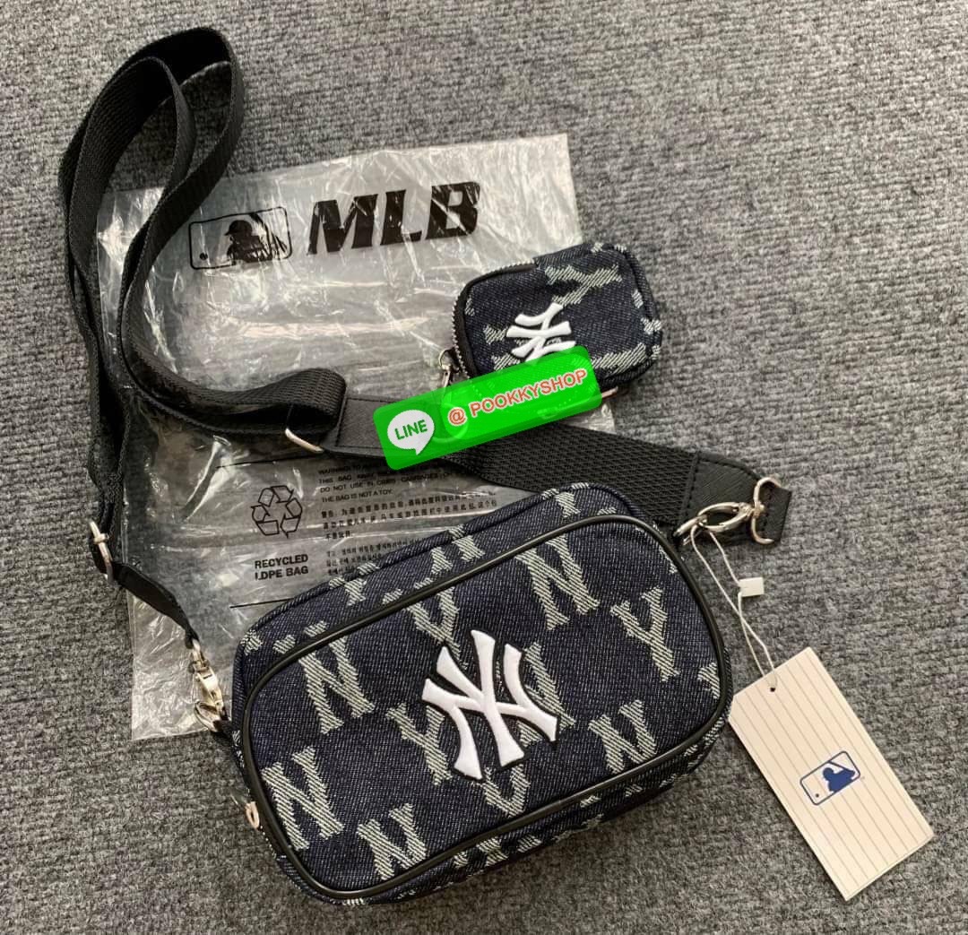 MLB NY แท้💯รุ่นนี้เป็นสองซิบ มาพร้อมใบลูกน่ารักมากๆค่ะ กระเป๋าวะพายข้าง ทรงสวยดีเทลเก๋ ปักโลโก้NYบนกระเป๋างานสวยมากๆค่ะ สีสวยเท่สุดๆใส่กับอะไรก็แมทสุดๆสีดำ สายปรับได้ตามระดับค่ะรุ่นนี้ไม่มีไม่ได้แล้วน๊า ป้ายแท็กในตัว งานน่ารักมากๆค่ะ ราคาโปรโมชั่น